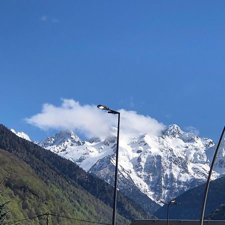 Appart T 3 Bagneres-De-Luchon Vue Montagne - Piscine Mi Juin Zewnętrze zdjęcie